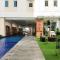 Strategic and Best Deal Studio at Apartment B Residence By Travelio - 当格浪