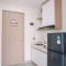 Strategic and Best Deal Studio at Apartment B Residence By Travelio - 当格浪