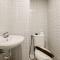 Simply Look Studio Apartment at Mansyur Residence By Travelio