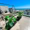 SUMMERLAND Sea View Penthouse & Jacuzzi