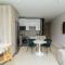 Modern Apartment Near The Beach