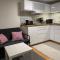 Nice Apartment with1 bedroom Separate living room with a sofa bed and a tiny kitchen a bathroom located in Nordstrand near by the Sea for 3 guests with a garden and grill 5 extra guests with extra cost in the cabin with sea view just outside the apartment - Осло