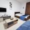 Must Stay - Finikoudes Studio