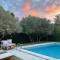 villa en provence avec piscine - 莱斯安格尔斯