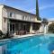 villa en provence avec piscine - 莱斯安格尔斯