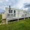 8 Berth Caravan For Hire By The Beautiful Beach In Heacham, Norfolk Ref 21055A