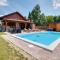 Nice Home In Gornje Plavnice With Wifi - Plavnice