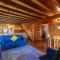 Lark House, Peaceful Mountain Home with Wonderful Ocean Views
