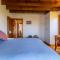 Lark House, Peaceful Mountain Home with Wonderful Ocean Views