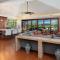 PUALANI VILLA Single Level 4BR KaMilo Home with Pool and Cottage