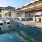 PUALANI VILLA Single Level 4BR KaMilo Home with Pool and Cottage - وايكولوا