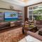 PUALANI VILLA Single Level 4BR KaMilo Home with Pool and Cottage - وايكولوا