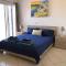 Kings Palace - Stylish 2 bed apartment with sea views