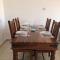 Kings Palace - Stylish 2 bed apartment with sea views