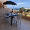 Kings Palace - Stylish 2 bed apartment with sea views