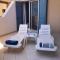 Kings Palace - Stylish 2 bed apartment with sea views