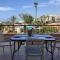 Kings Palace - Stylish 2 bed apartment with sea views