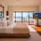Parc Exclusif, Airlie Beach - 360 island views from a mountain top
