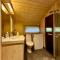 Modern sports cabin on Sjusjøen with sauna and waxing room