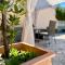 Stone House Mia