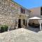 Stone House Mia