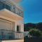 CAN ROMY APPARTEMENT T2D - à 80m de la plage de Cala Montgo - L' Escala