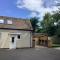 Selfcatering Coach House New Forest Dog Friendly