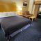 Katahdin Inn & Suites