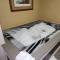 Katahdin Inn & Suites