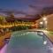 4BR retreat w heated pool backyard BBQ grill