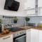 Charming air-conditioned studio 950 m from Central Station, bedroom & separate living room - 华沙