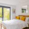 Cosy Cotswolds Retreat near Bath & Castle Combe