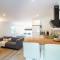 Moros Friends House - Cascais