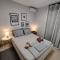 Floral Home 1 - Ground floor apt with courtyard and private parking! - Athènes
