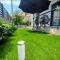 Floral Home 1 - Ground floor apt with courtyard and private parking! - Athènes