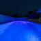 City Apartment with heated rooftop Pool - Chania