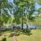Deck, Dock and Resort Amenities Home in Hot Springs - 温泉城