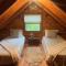 Log Cabin with Mountain View and Privacy