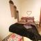 Guest House with a garden and private parking space - 兹拉马