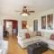 Golf Views, Porch Vibes, 3mi to Broadway! - 纳什维尔