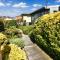 25 Scenic Drive