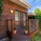 39 George St