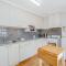 4-66 Lamont st