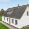 Holiday Home Villingebæk Strandvej Dronningmølle
