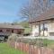 2 Bedroom Stunning Home In Chevron - Chevron