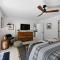 Blue Coconut - Meredith Lodging