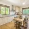 8 Bedroom Awesome Home In Polop