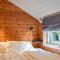 Gorgeous Home In Færvik With Kitchen - Veden