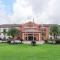 Quality Suites - Sulphur