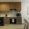 Exquisite 2-bedroom Apartment With Sea View - Dubaj
